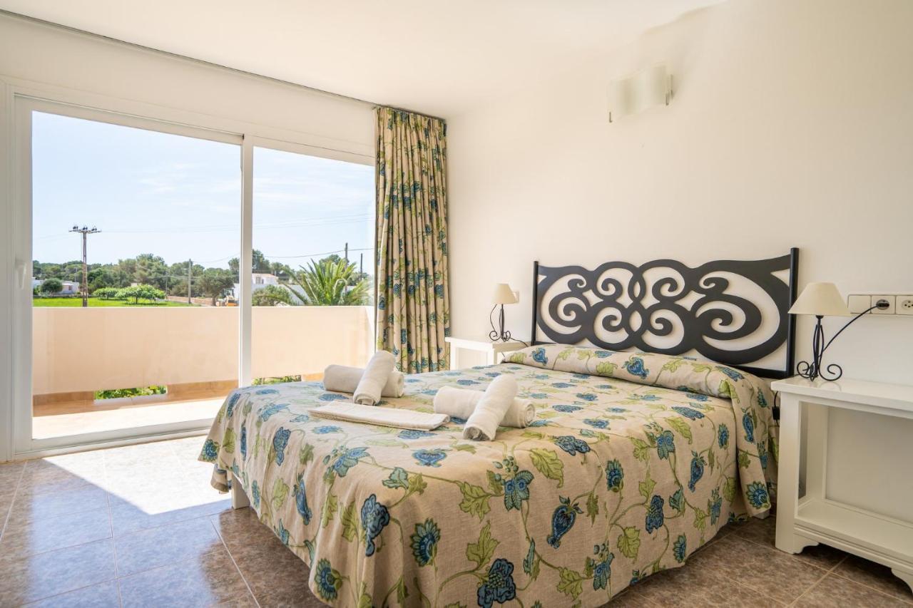 Apartamentos Marcelino - Formentera Break Es Pujols Exterior photo